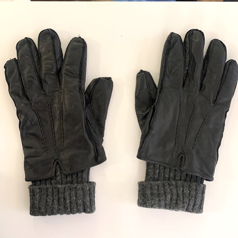 Genuine leather gloves